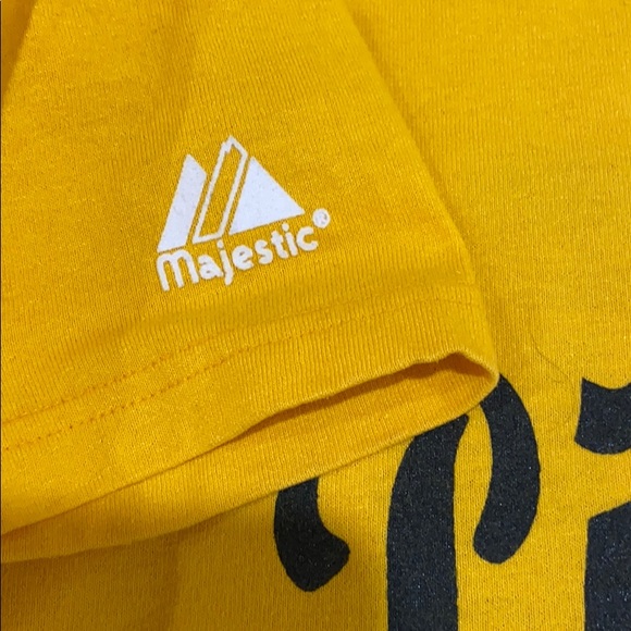 🔥VINTAGE🔥Majestic Pittsburg Pirates 2 Button Tee - Picture 4 of 6